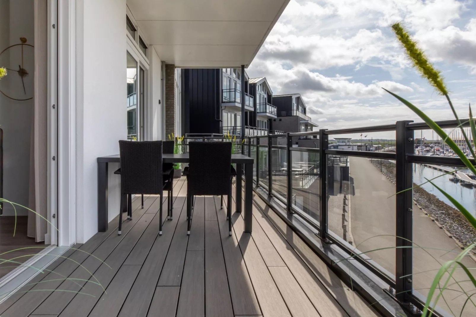 Luxe appartement Vista Maris - Havenweg 8-38  Sint-Annaland-Terrasbalkon