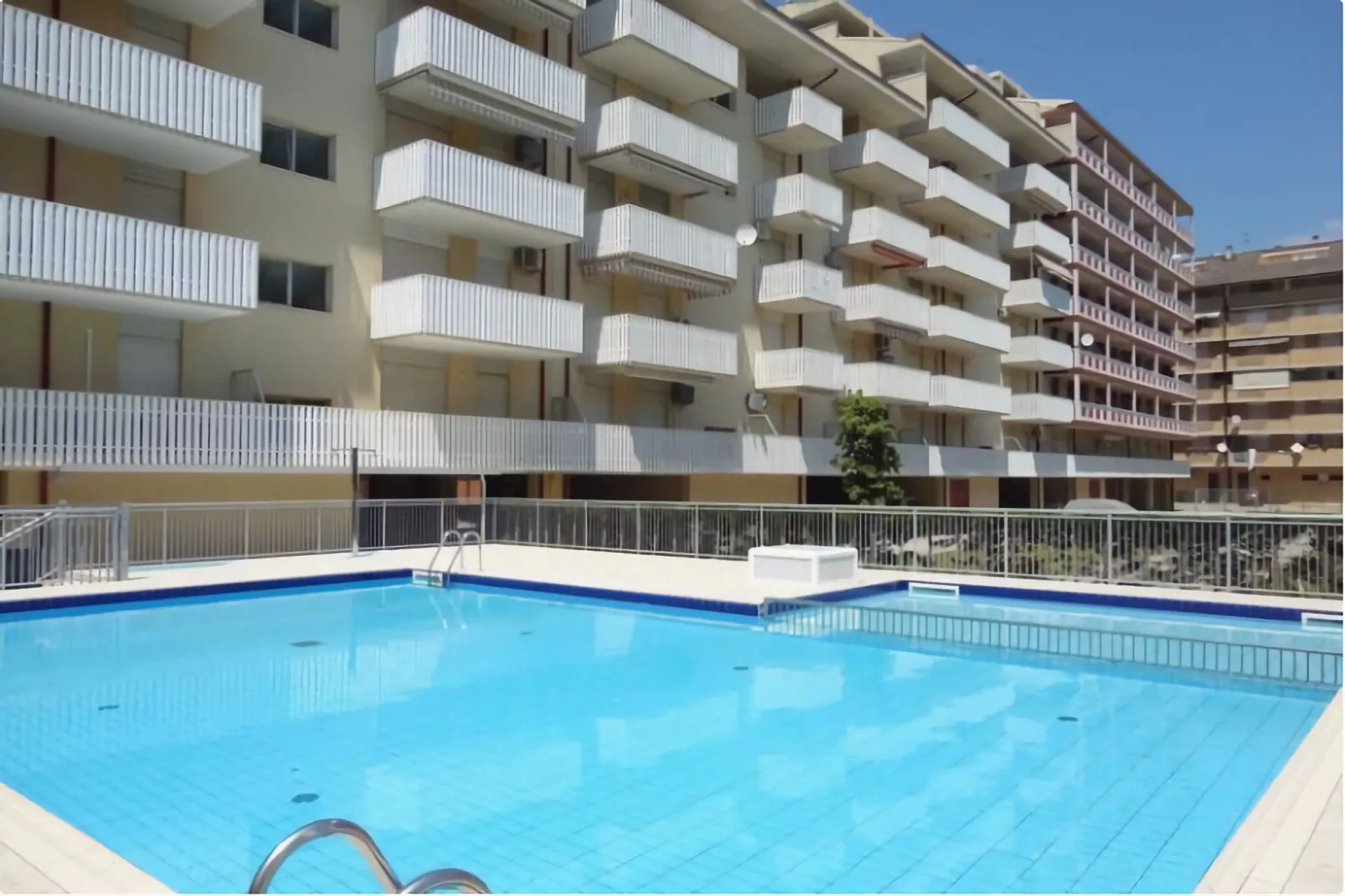 Holiday 31A-Buitenkant zomer