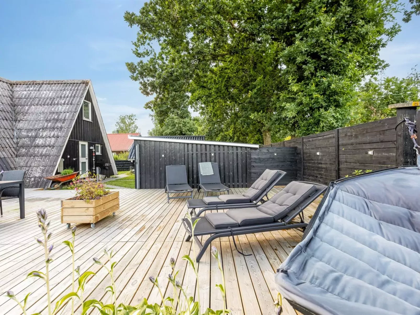 "Hunding" - 600m from the sea-Buiten