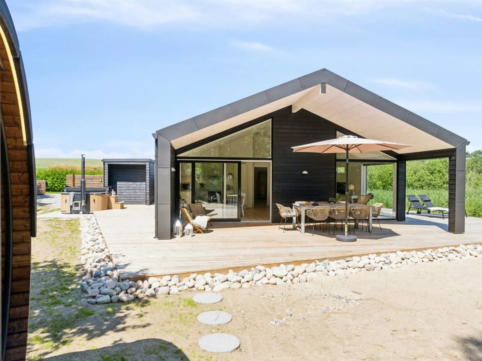"Lonneke" - 450m from the sea-Buiten