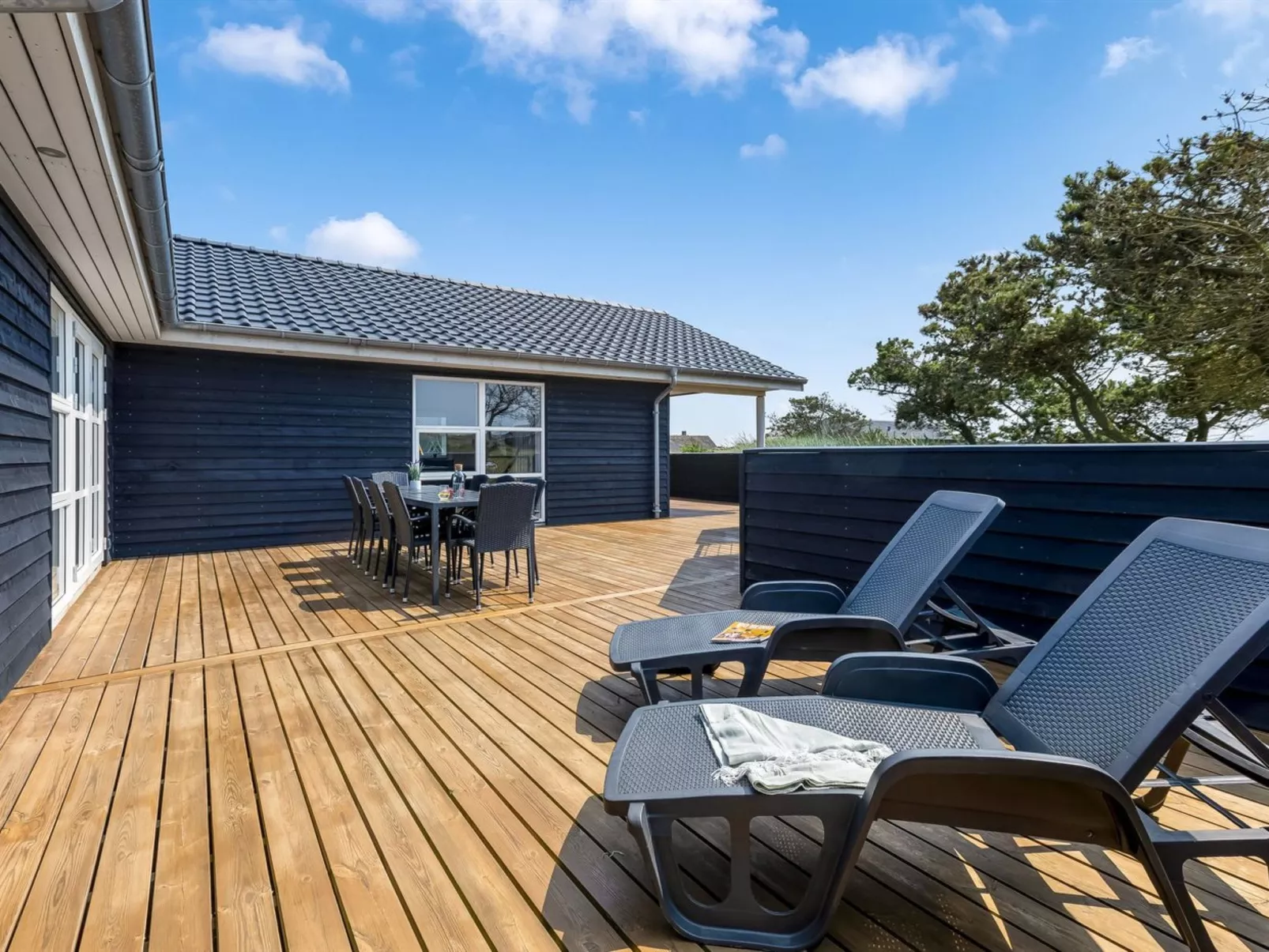 "Emeli" - 400m from the sea-Buiten