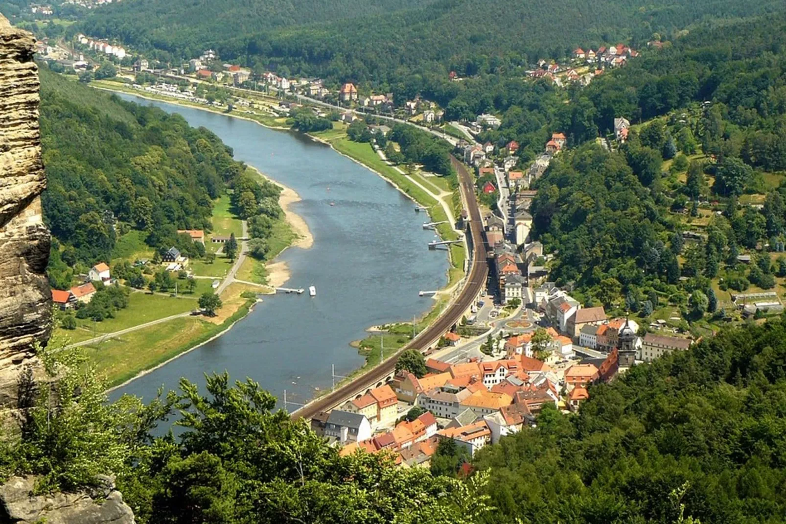 Sächsische Schweiz-Gebieden zomer 20km