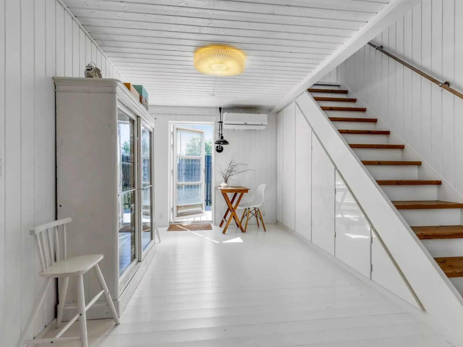 "Anouk" - 500m from the sea-Binnen