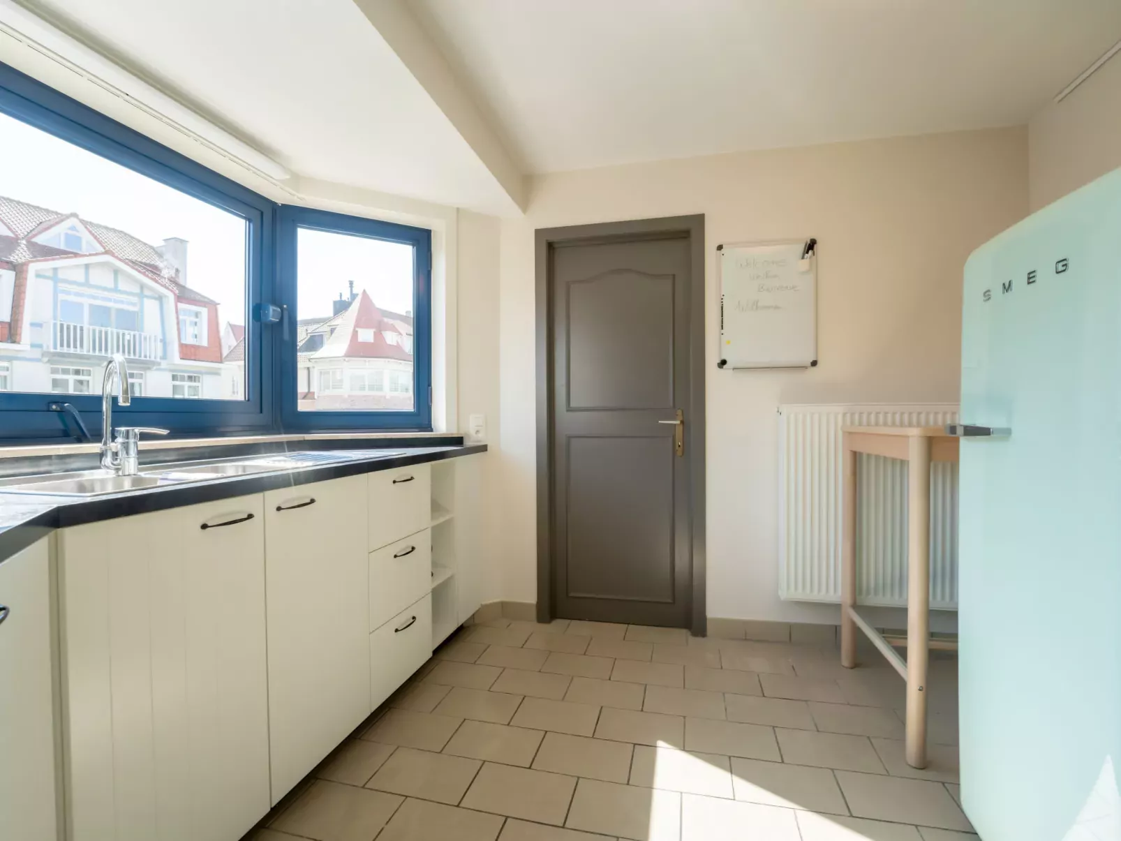 Le Coeur du Coq duplex appartment-Binnen