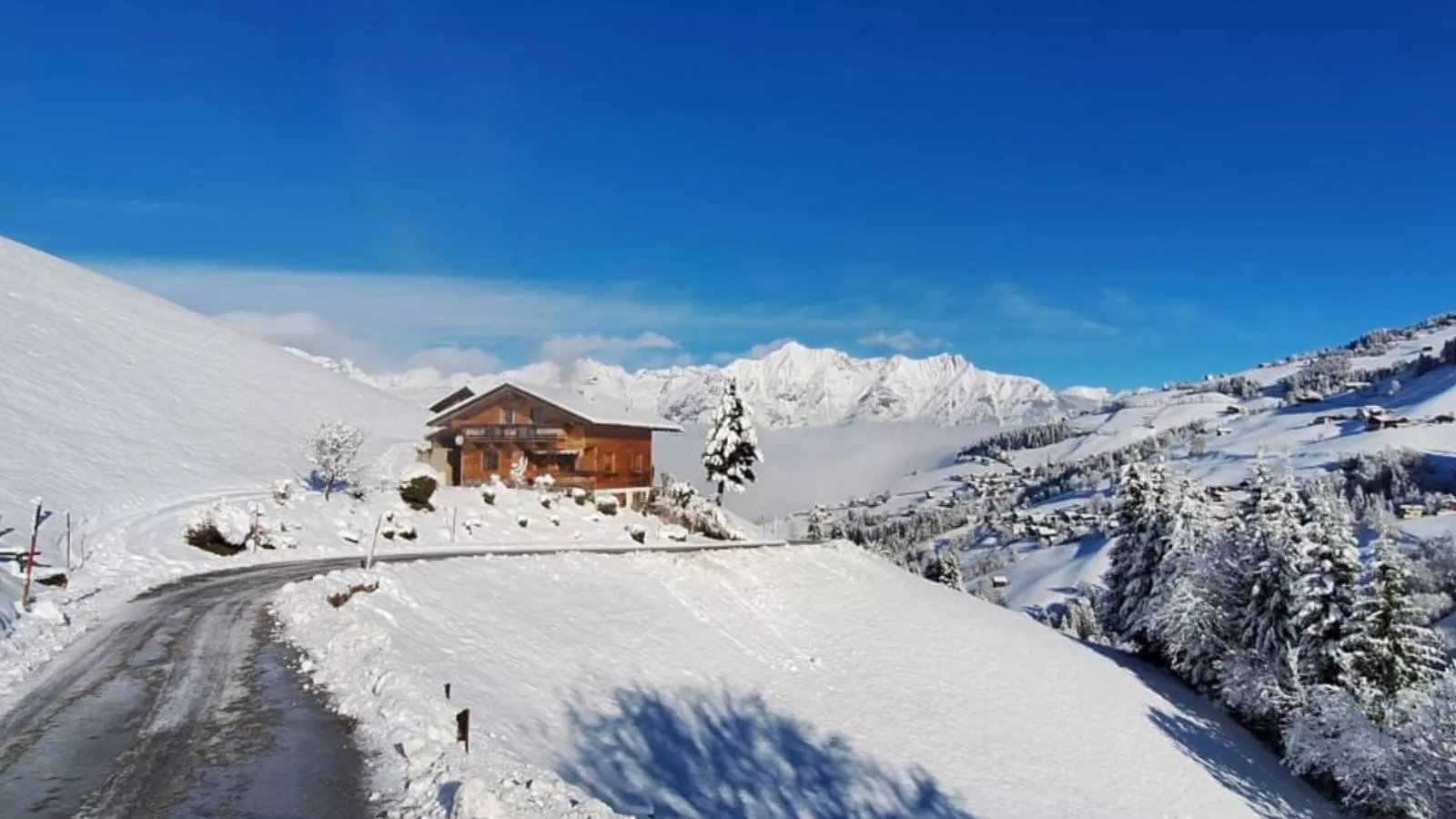 Zuhäusel-Exterieur winter