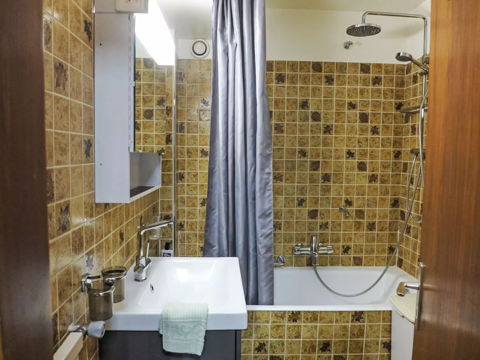 Immeuble Rond-Point Apt. 11-Binnen