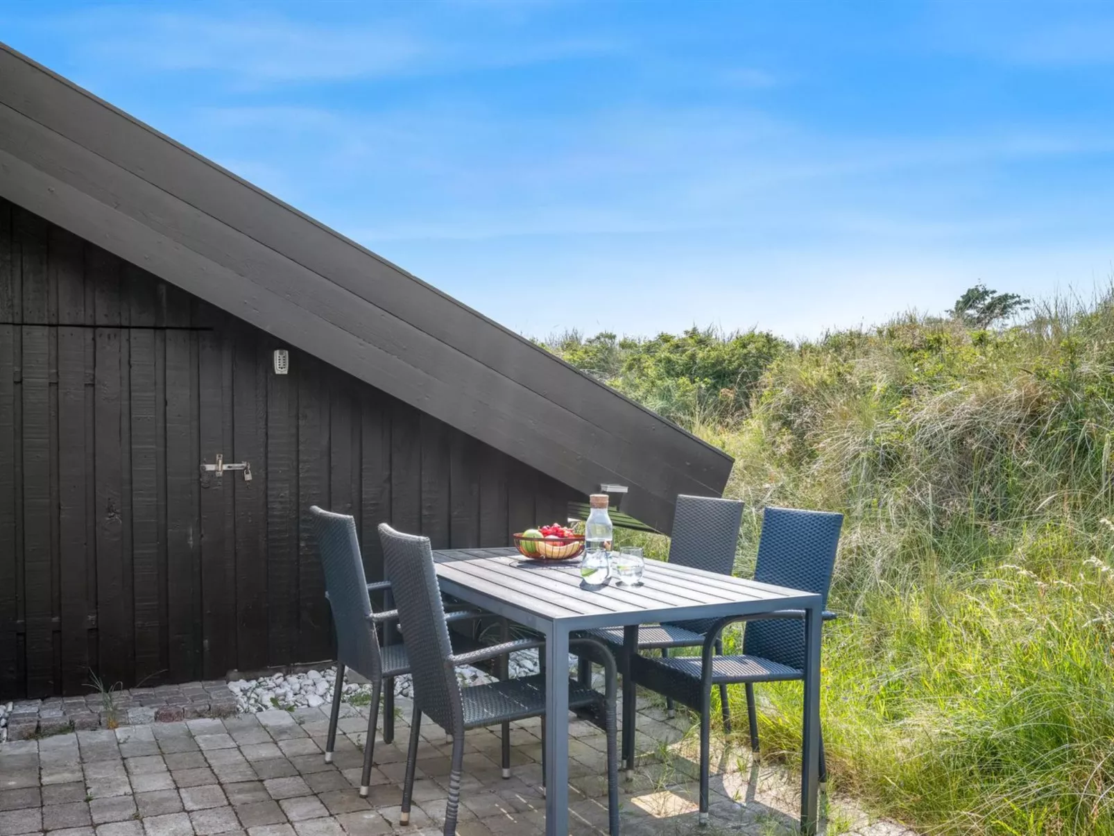 "Emin" - 700m from the sea-Buiten