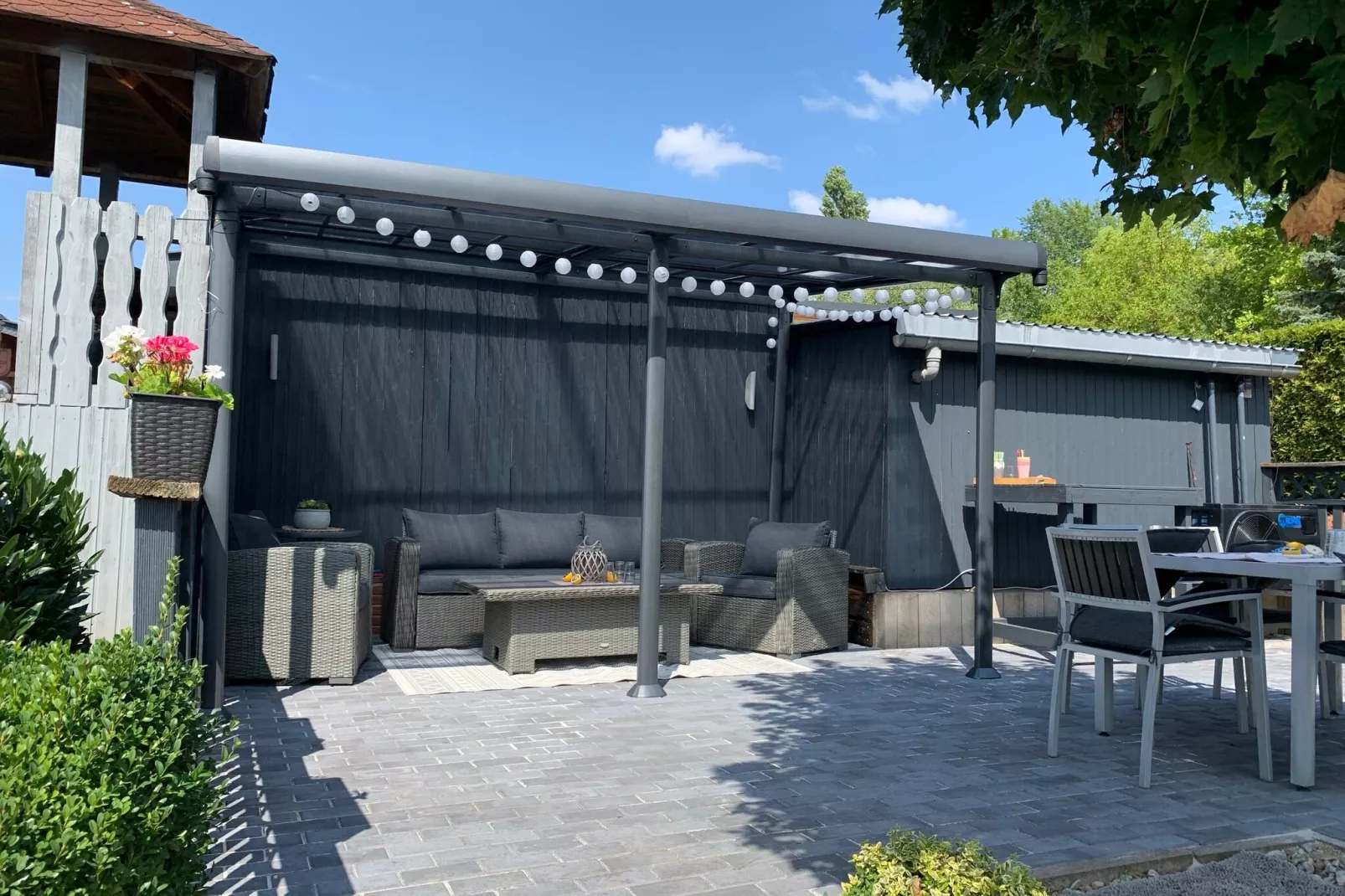Modern appartement met zwembad in de Harz-Tuinen zomer