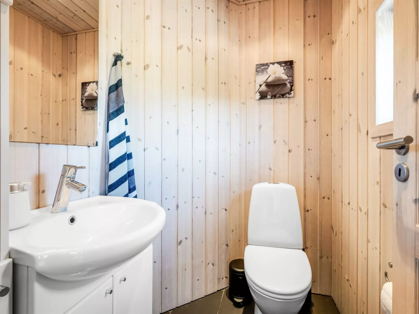 "Fritzi" - 1.7km from the sea-Binnen