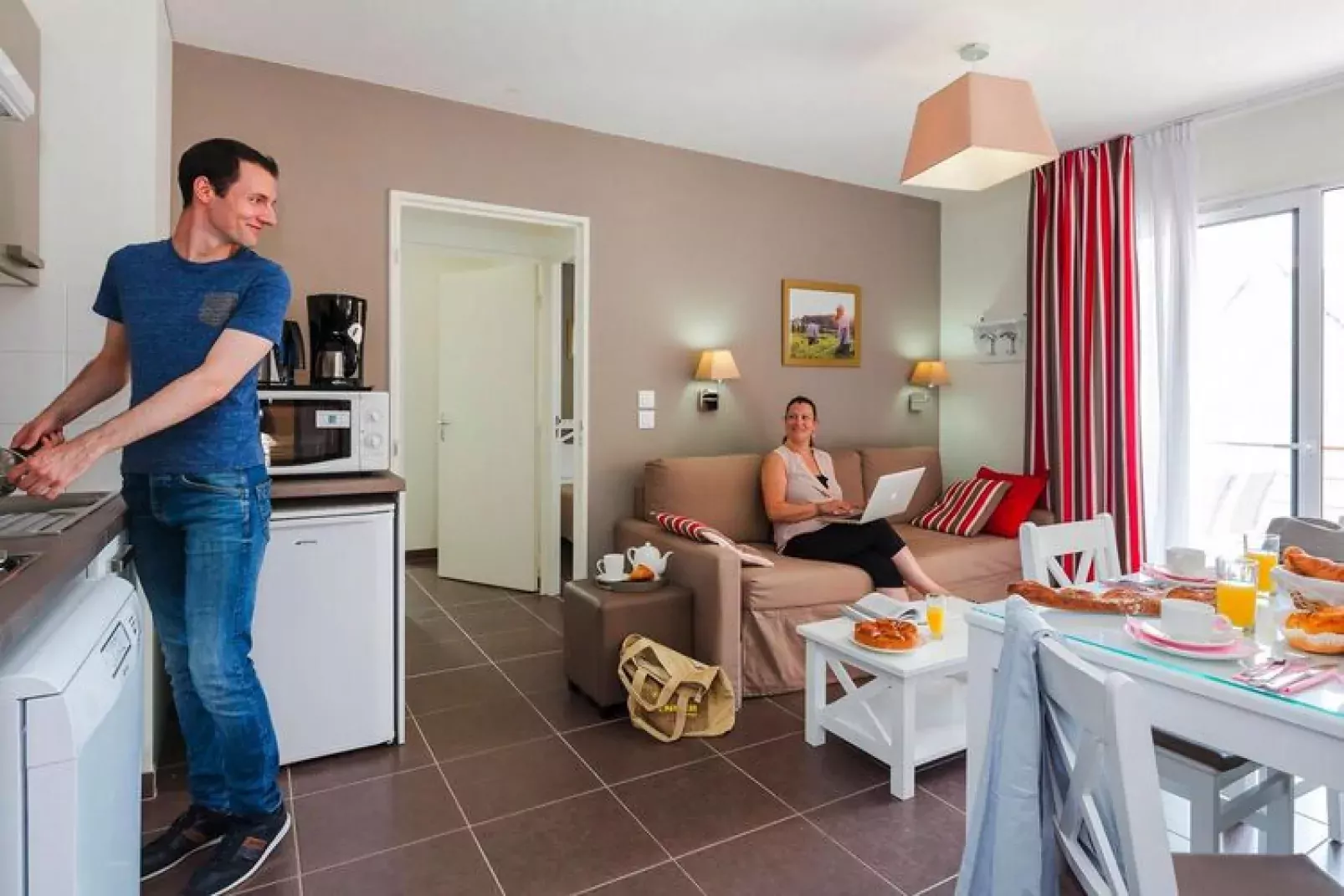 Vakantiehuis in Chinon met buitenzwembad