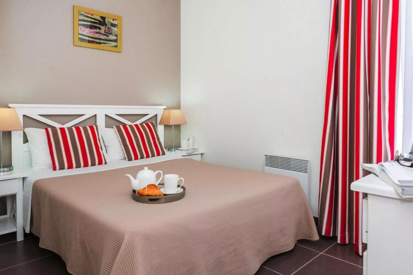 Vakantiehuis in Chinon met buitenzwembad-Slaapkamer