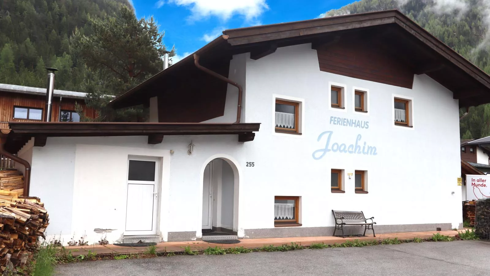 Haus Joachim-Buitenkant zomer