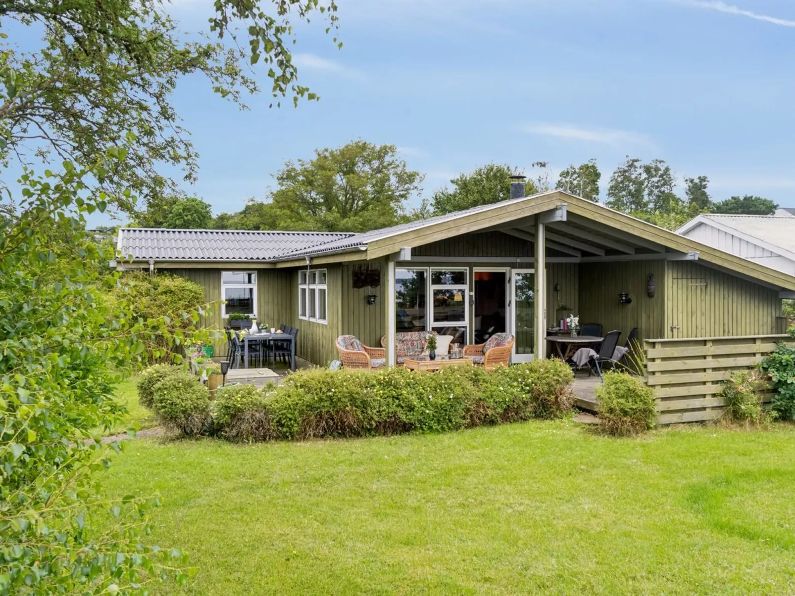 "Konsta" - 50m from the sea-Buiten
