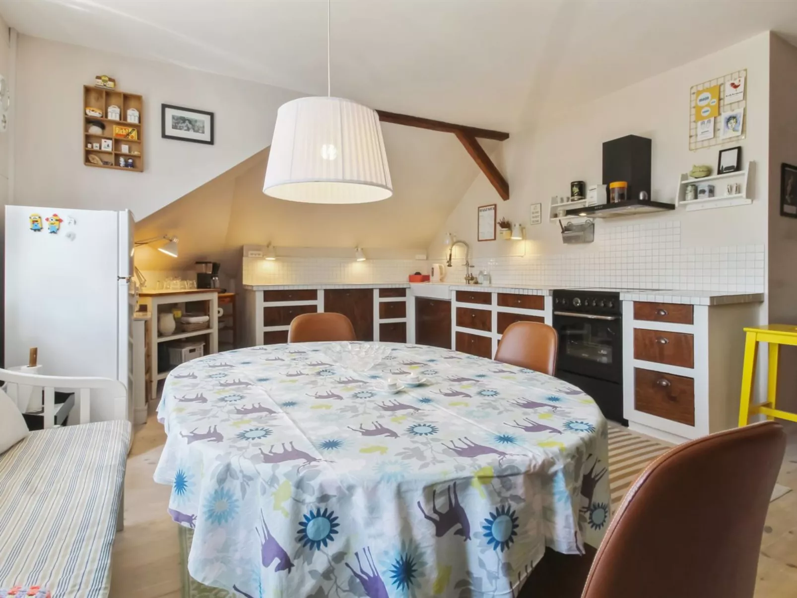 "Fenia" - 9.8km from the sea-Binnen