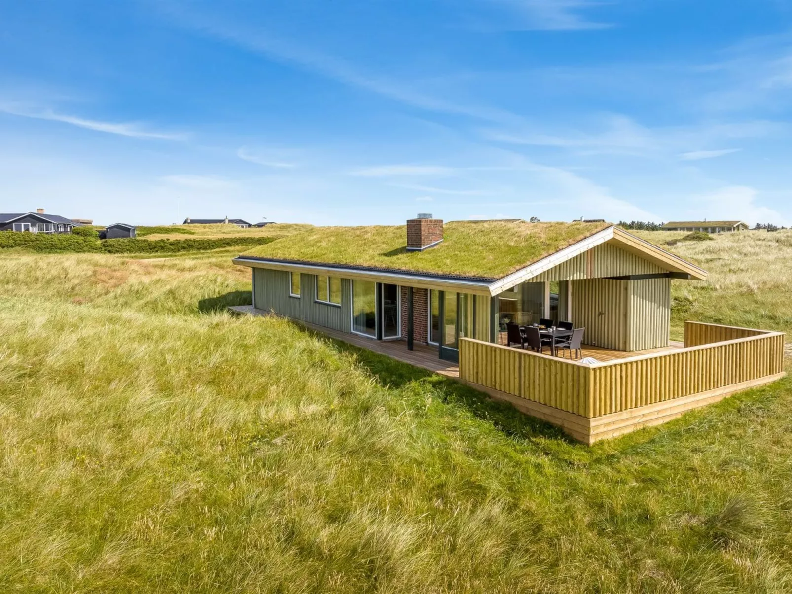 "Pinja" - 400m from the sea-Buiten