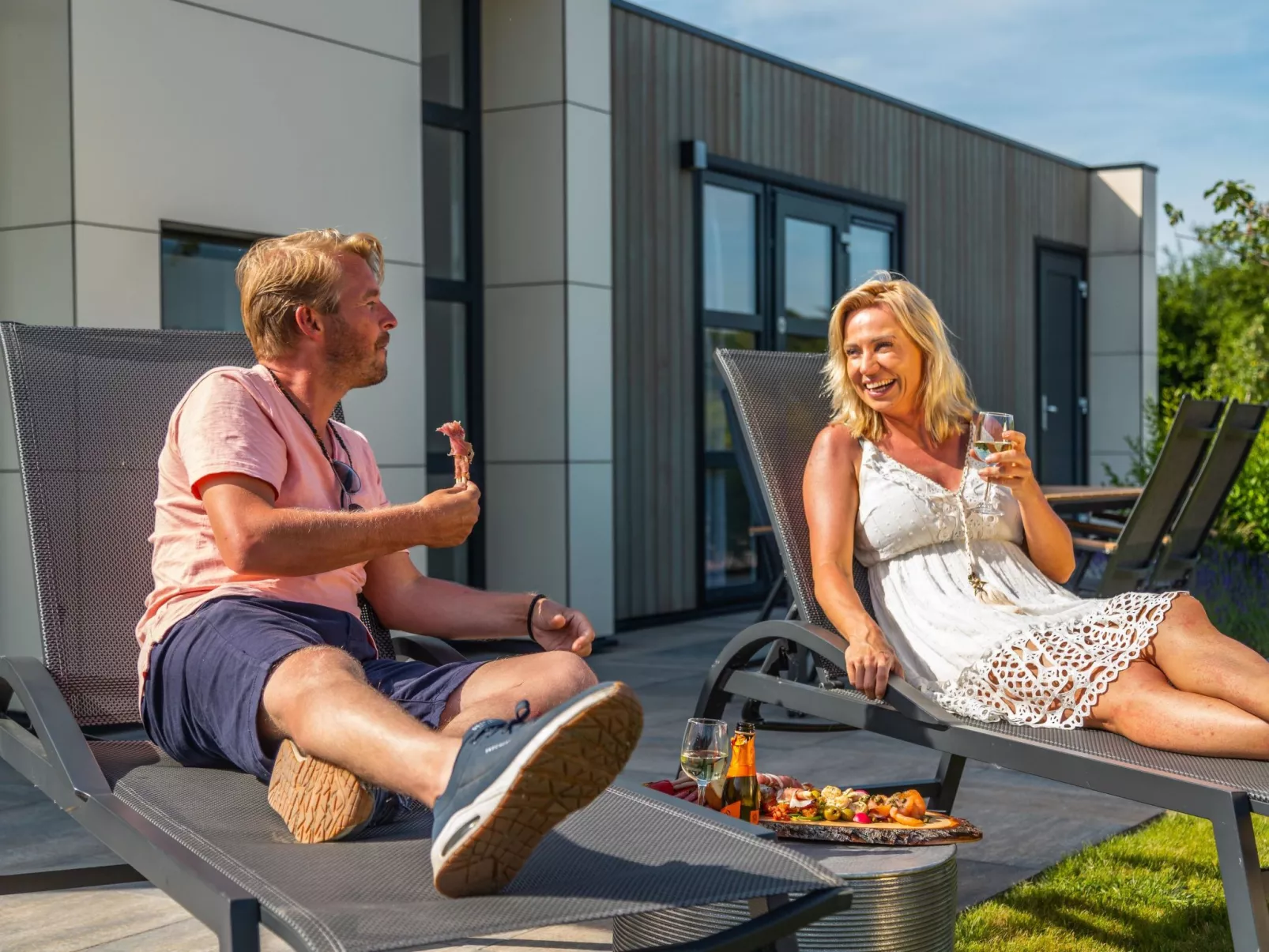 Cosy Unique Hottub 6-Binnen