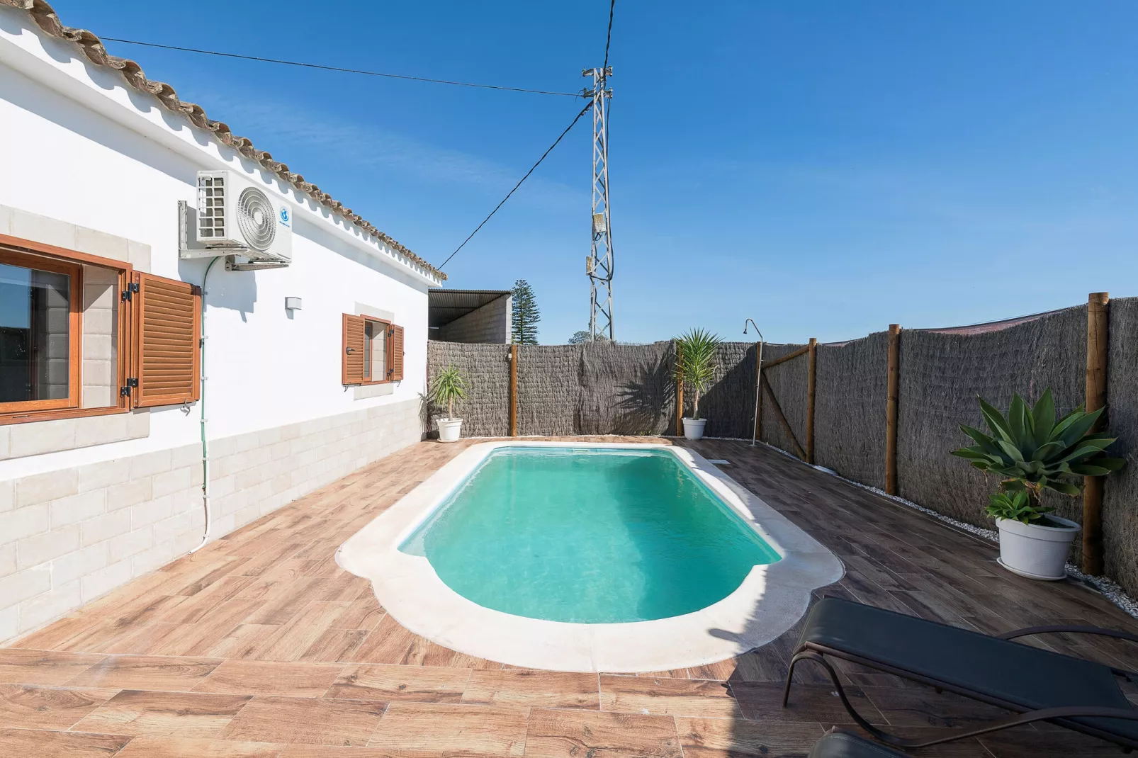 poolofhouse