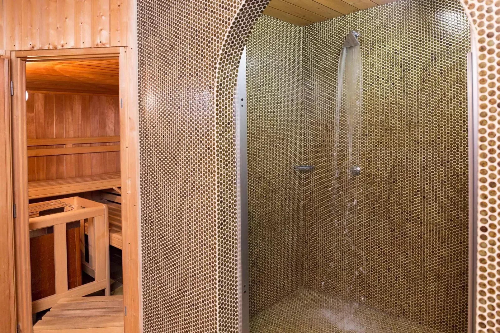 Hubergut - Ferienwohnung Theresia-Wellness