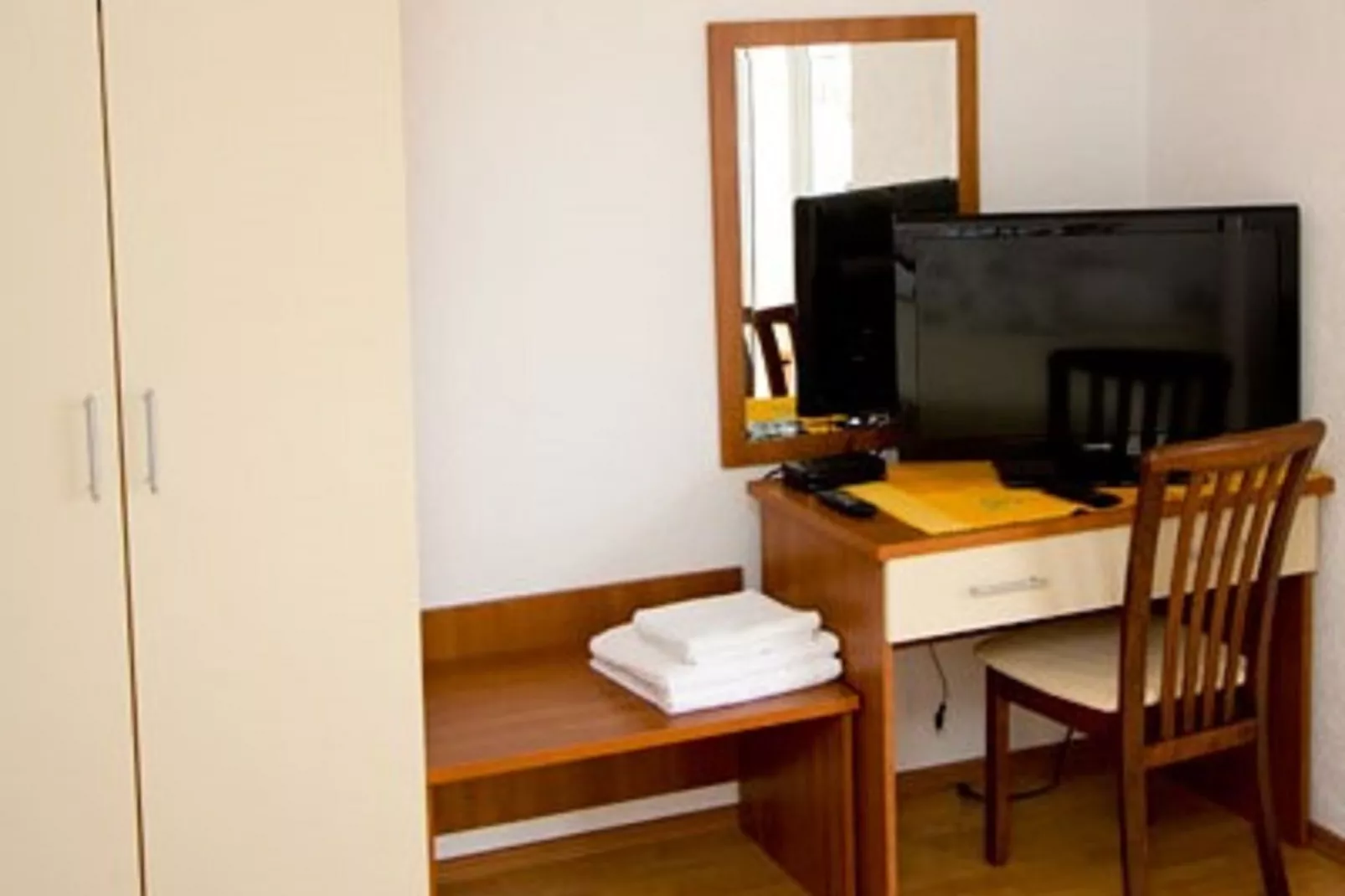 Shared pool apartment David- second floor-Woonkamer