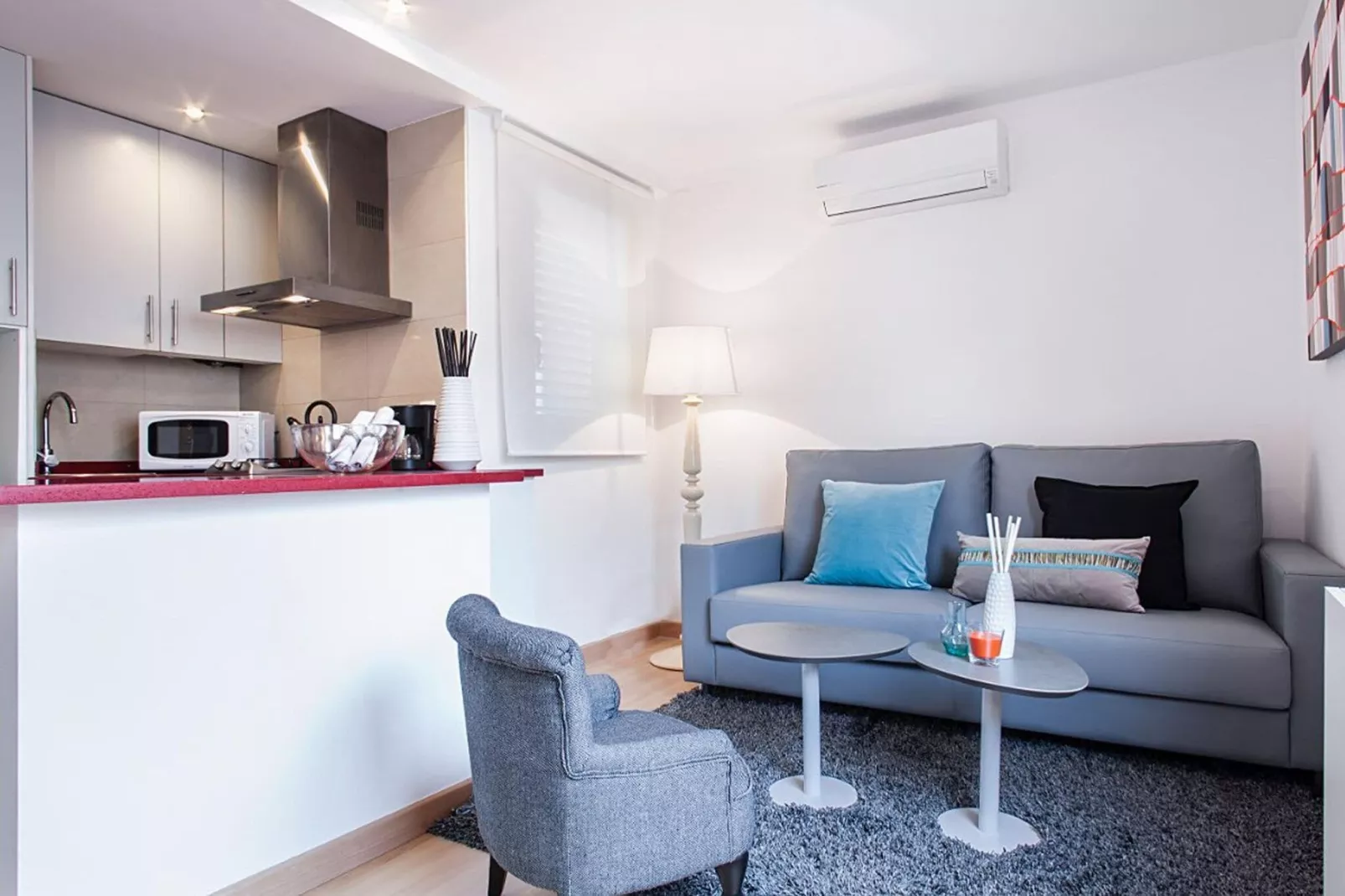 Rambla Paris Attic Apartment