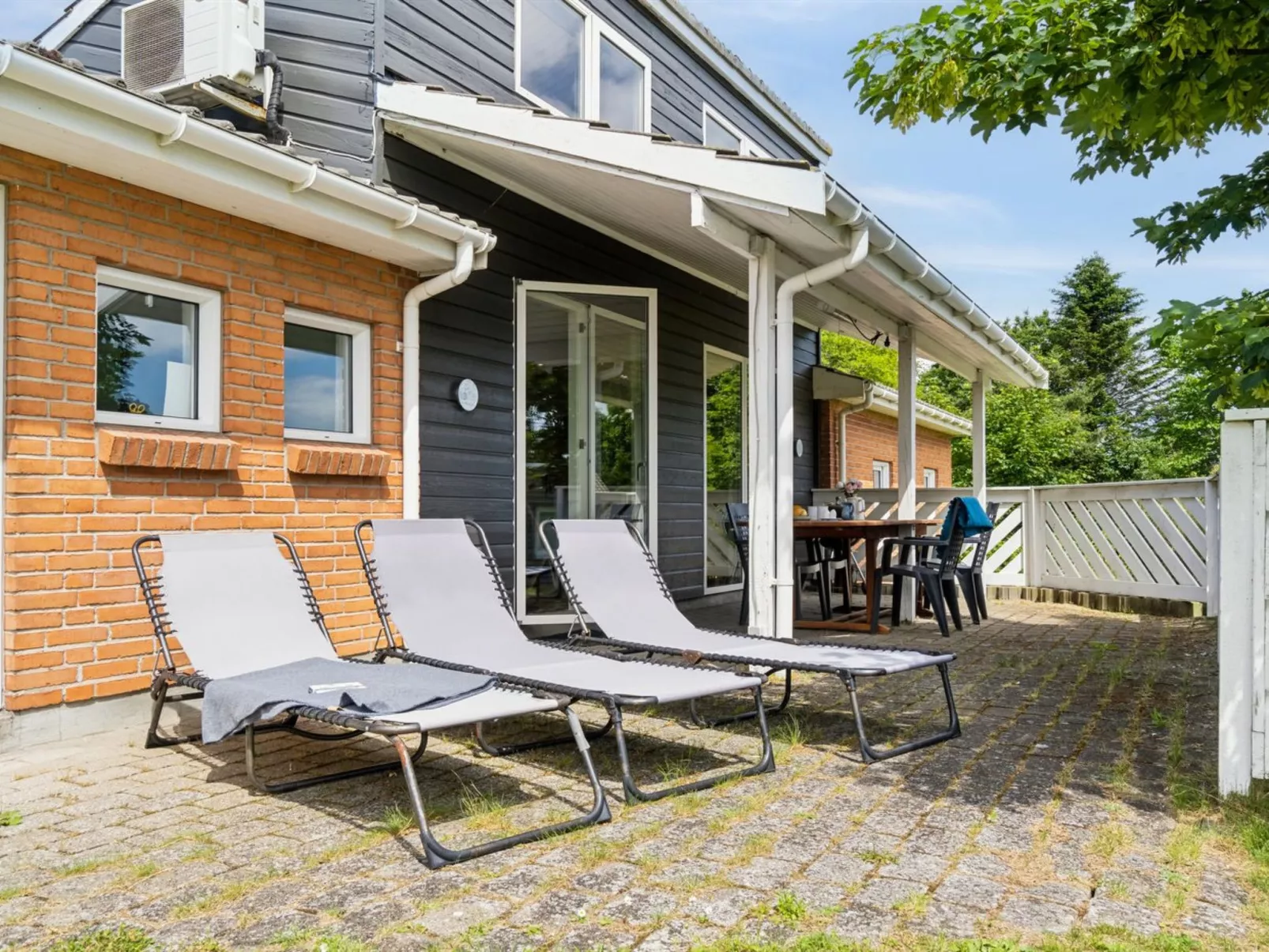 "Svenn" - 300m from the sea-Binnen