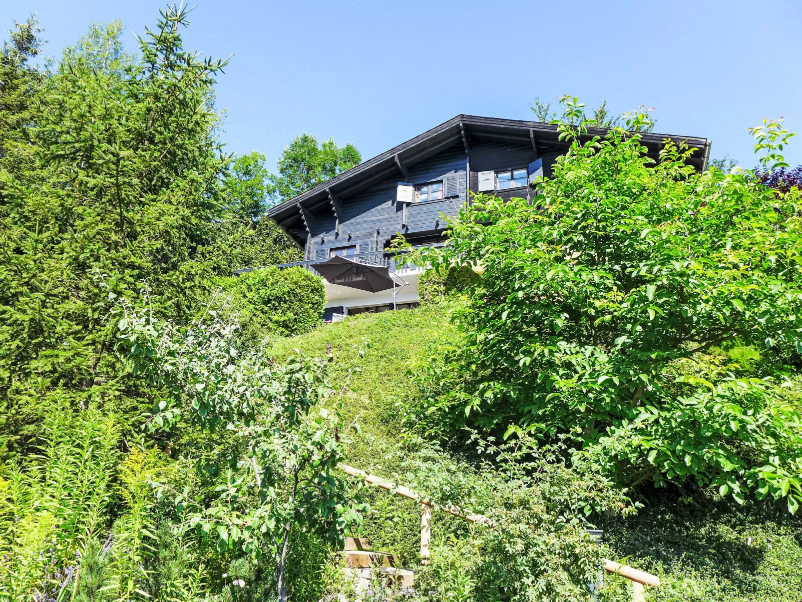 Chalet Sans Nom-Buiten