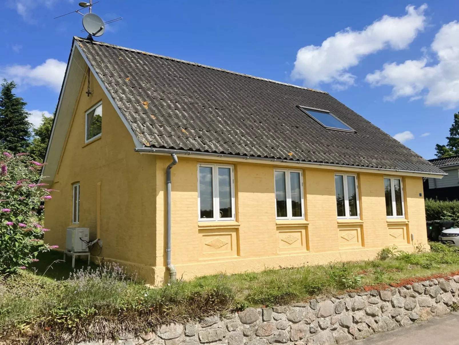 "Thessa" - 4km from the sea