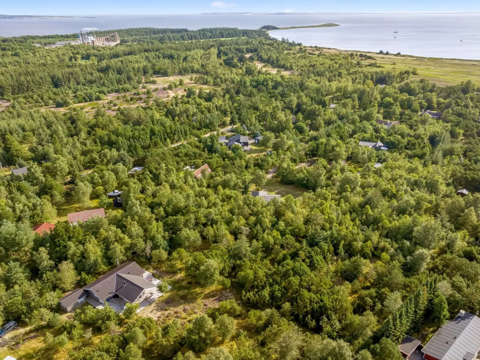 "Guri" - 600m to the inlet-Buiten