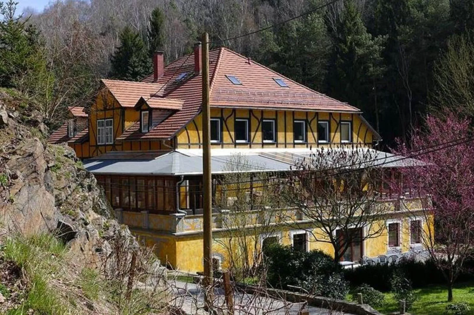 Villa Rotschönberg-Buitenkant zomer