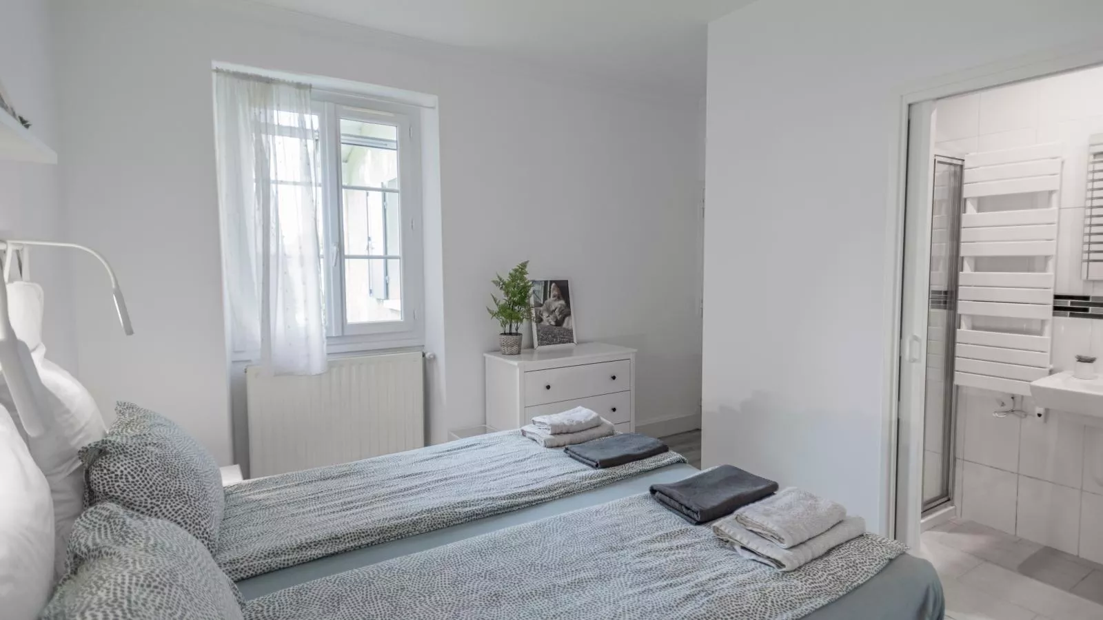 La Maison sur la Colline-Slaapkamer
