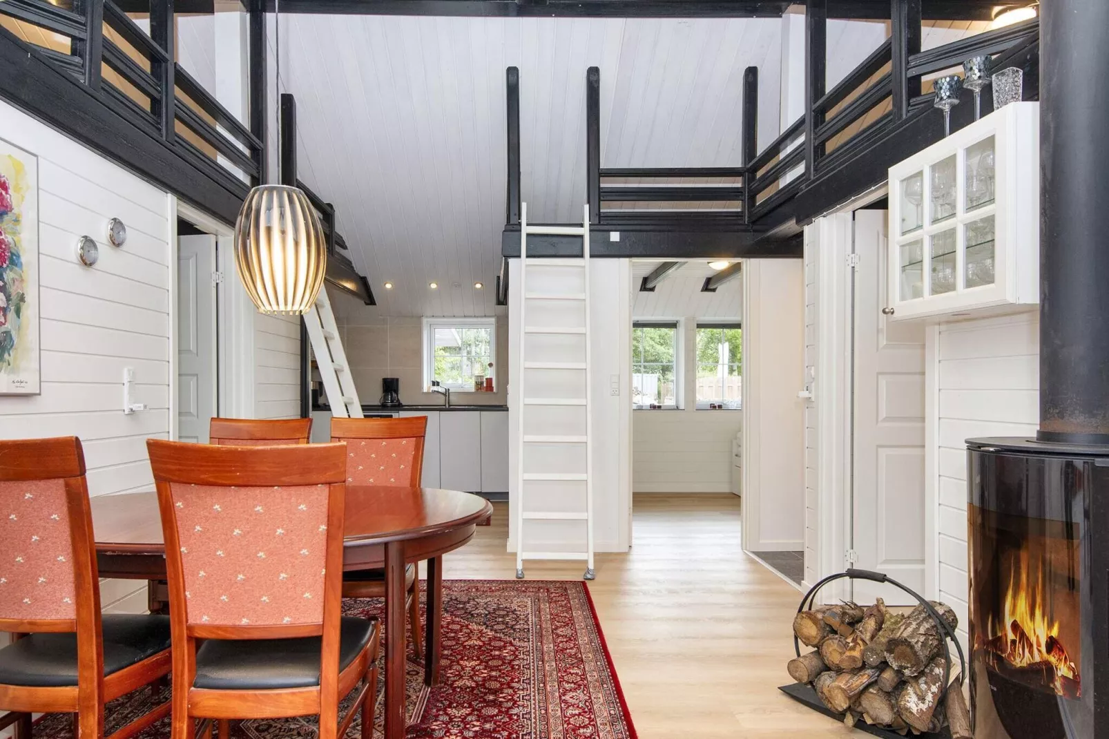 Betoverende Cottage met Whirlpool-By Traum-Binnen