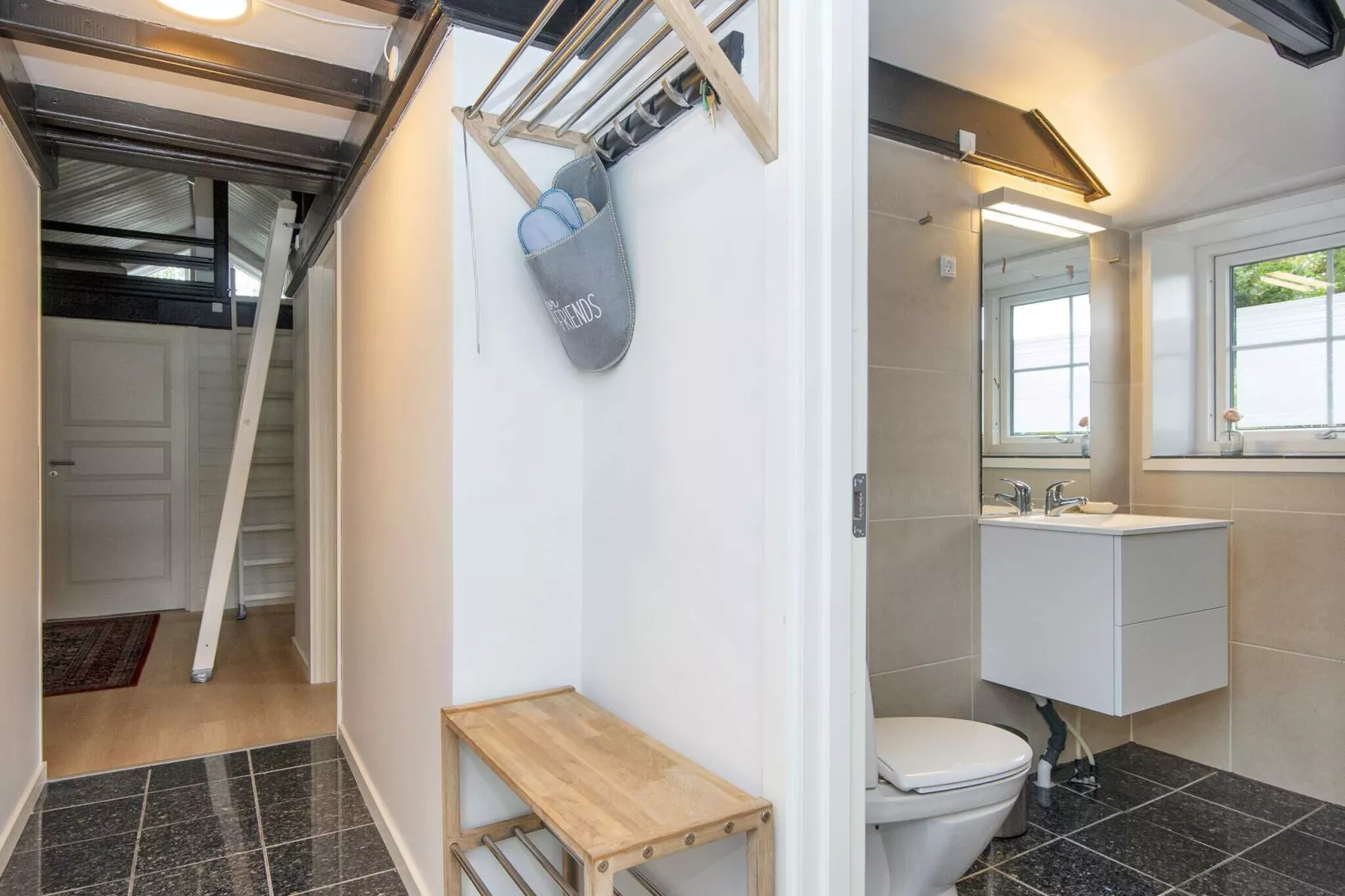 Betoverende Cottage met Whirlpool-By Traum-Binnen
