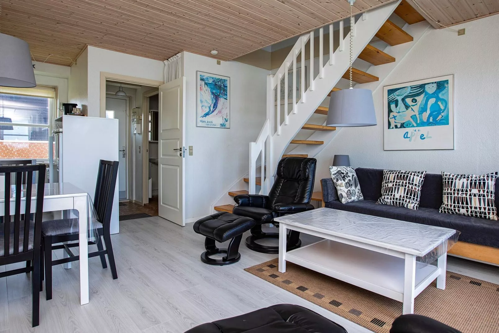 3 room,m/seaview.,2 levels