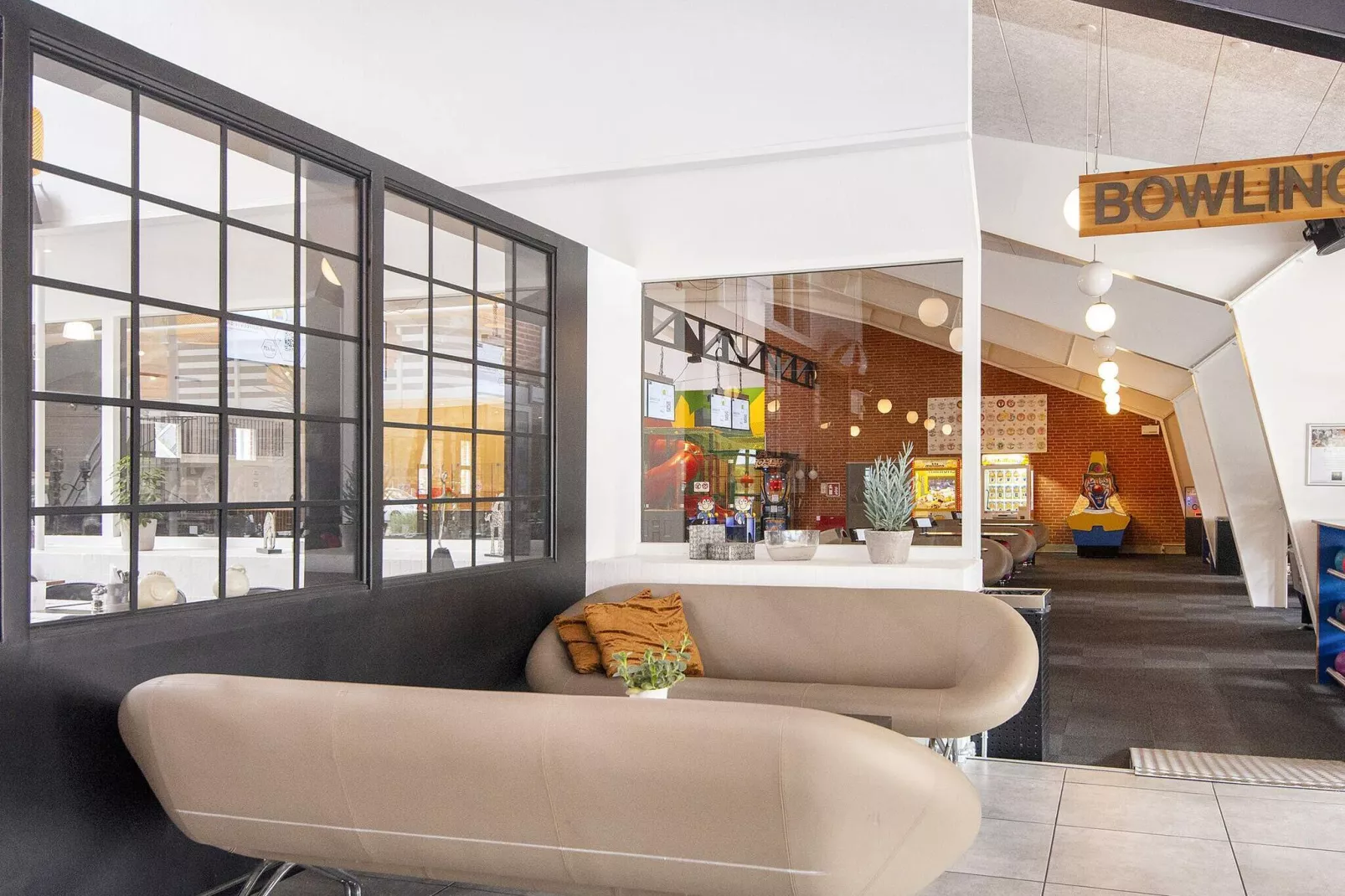 1 room,attached house-Zonnekamer