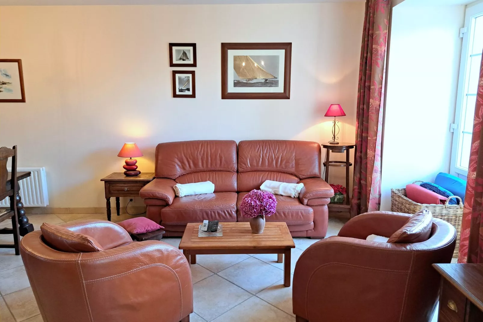 Steinhaus in unmitelbarer Meernähe Lannilis-Woonkamer