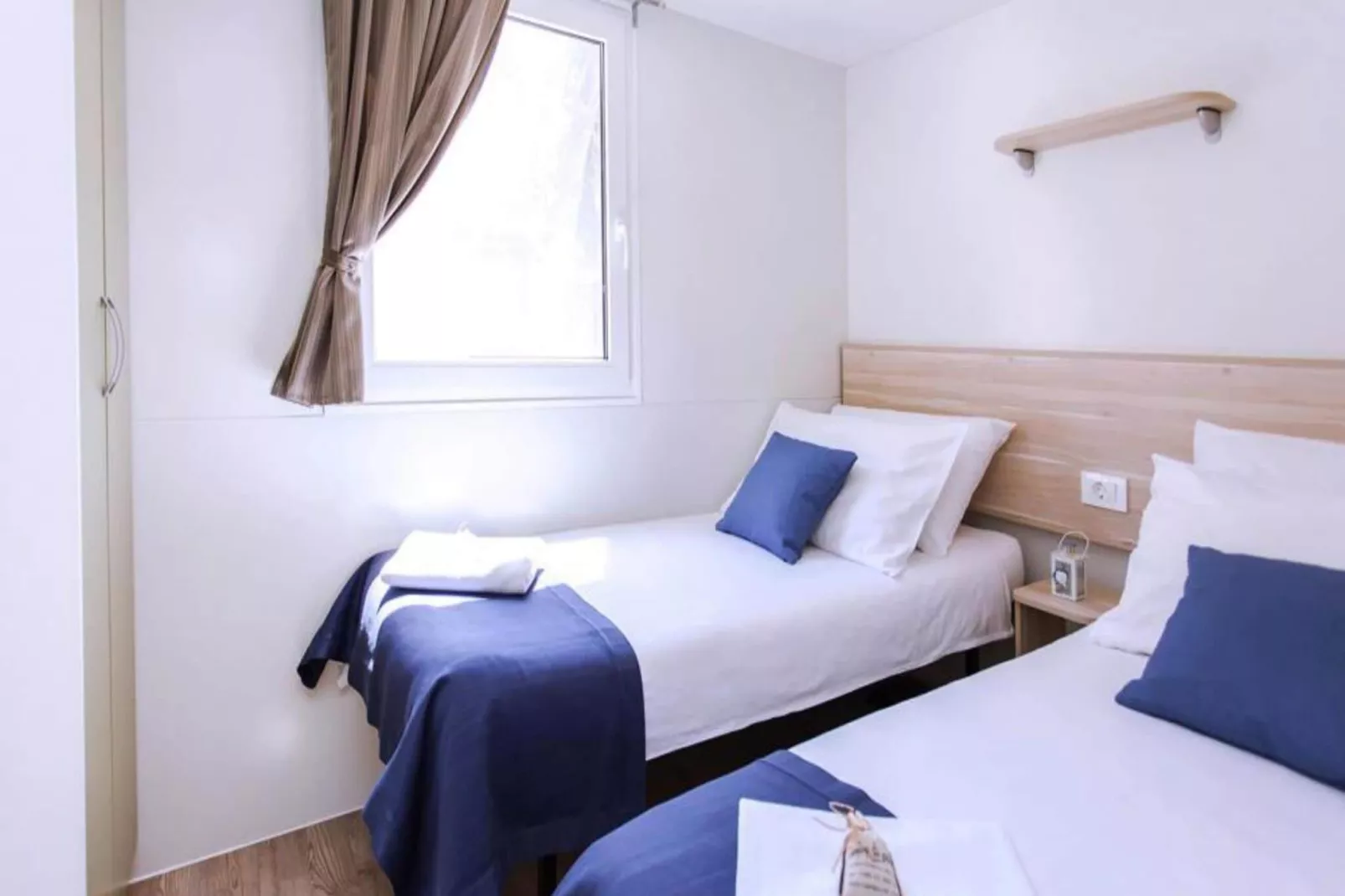 Mobile Homes in Camping Park Soline - Biograd - Type Dalmatia Plus-Slaapkamer