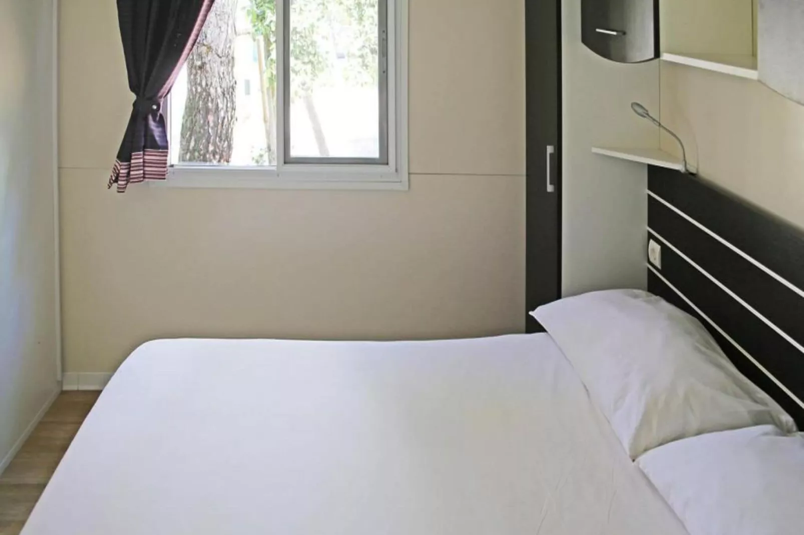 Mobile Homes in Camping Park Soline - Biograd - Type Dalmatia Plus-Slaapkamer