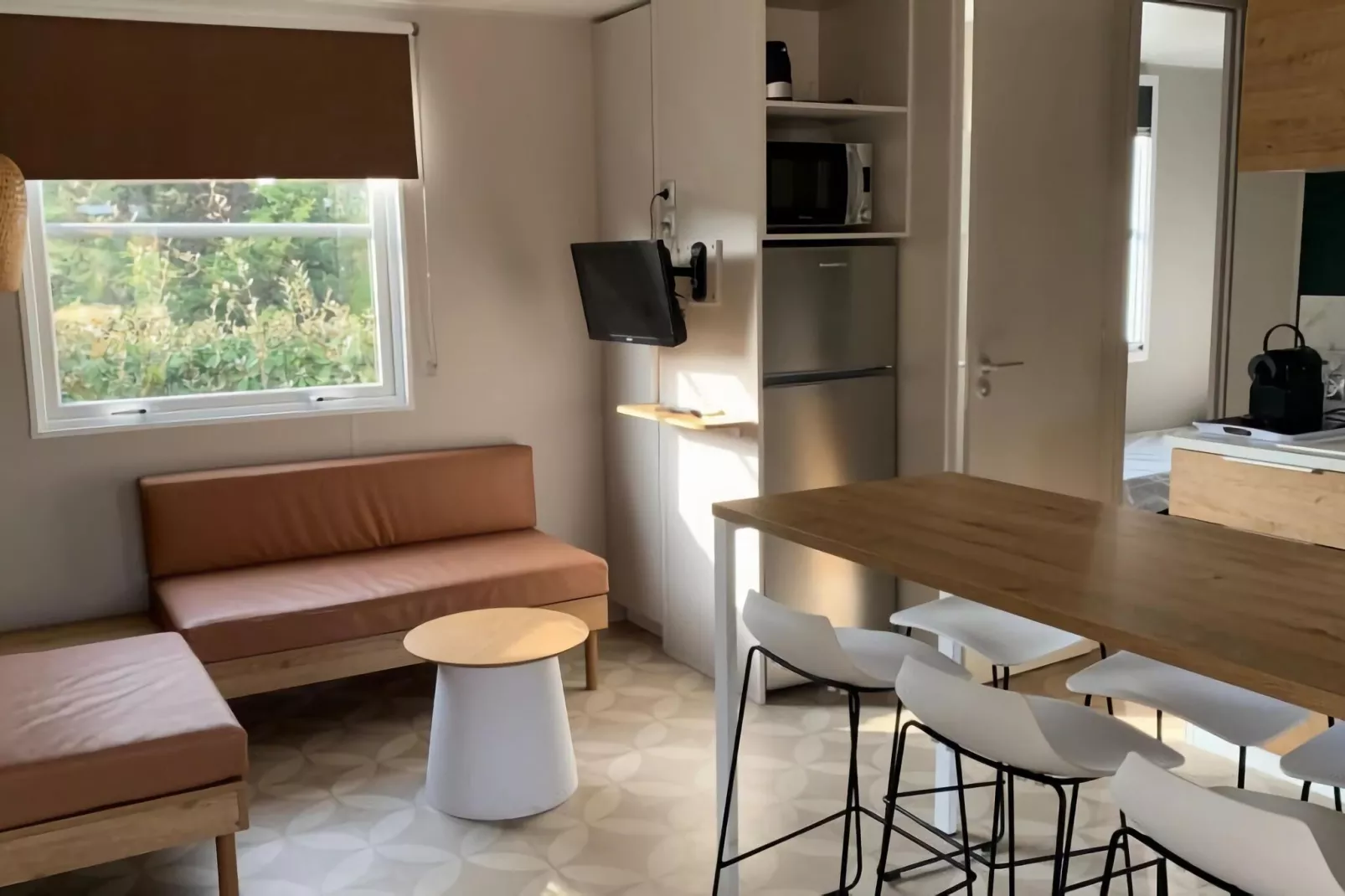 Caravanpark Mas des Lavandes Sérignan-Mobilhome Prestige TVclim 3ch 6p