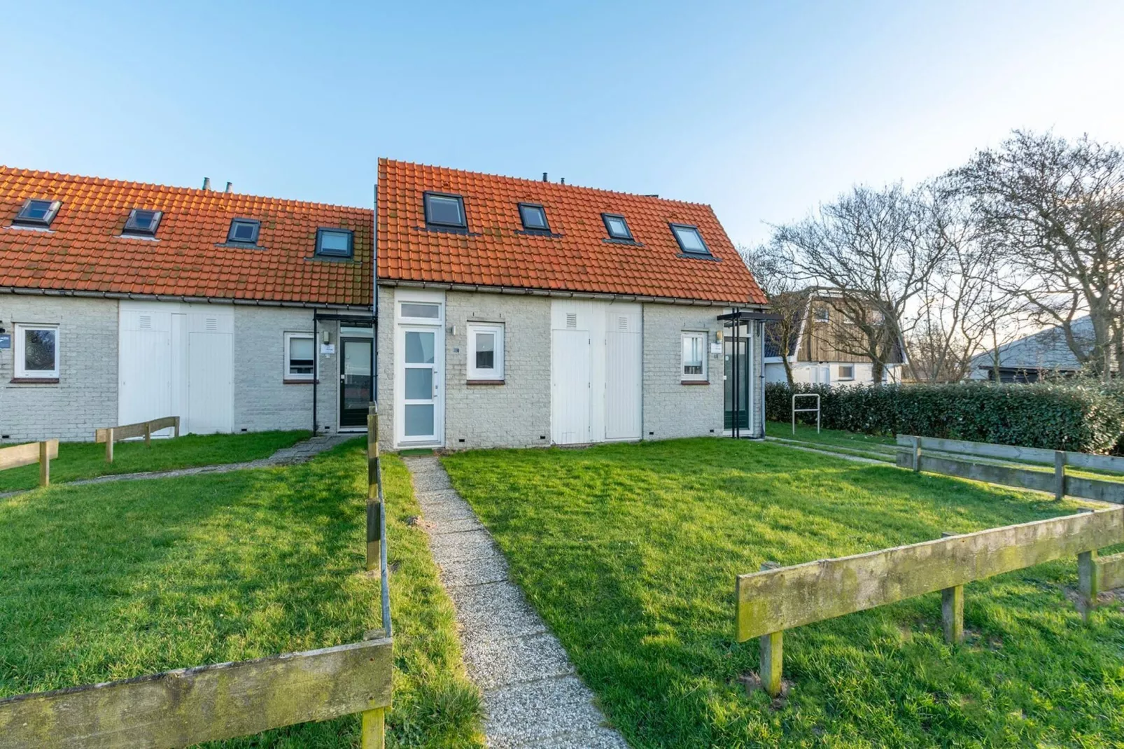 Abbestederweg 24A-Buitenkant zomer