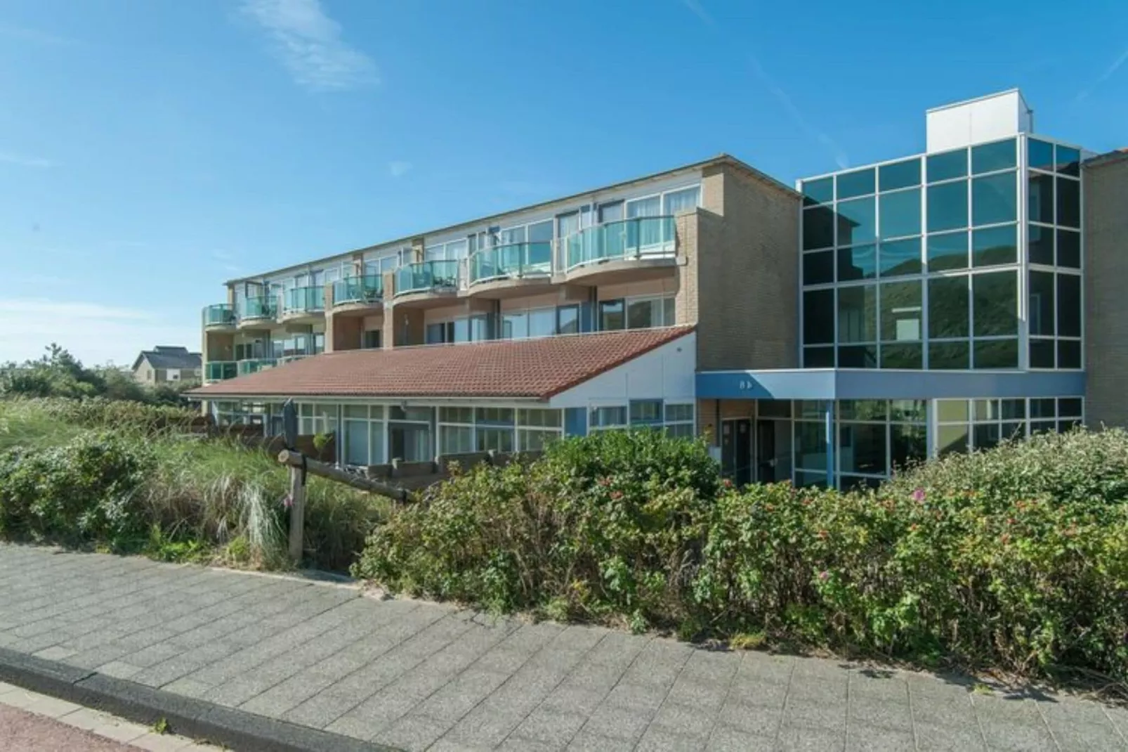 Beach Appartement 08-Buitenkant zomer