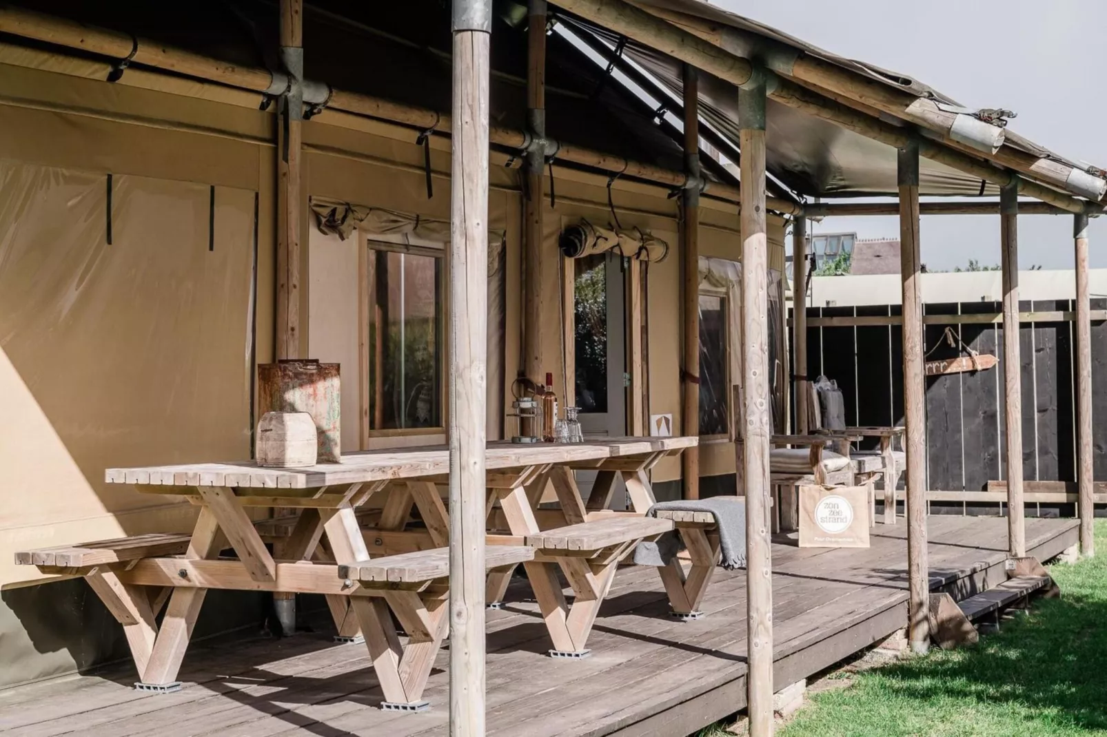 Beach Lodge Luxe - Duynpark-Buitenkant zomer