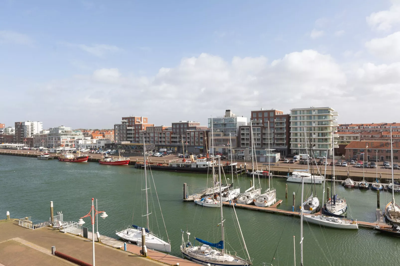 Scheveningen Harbour 28C