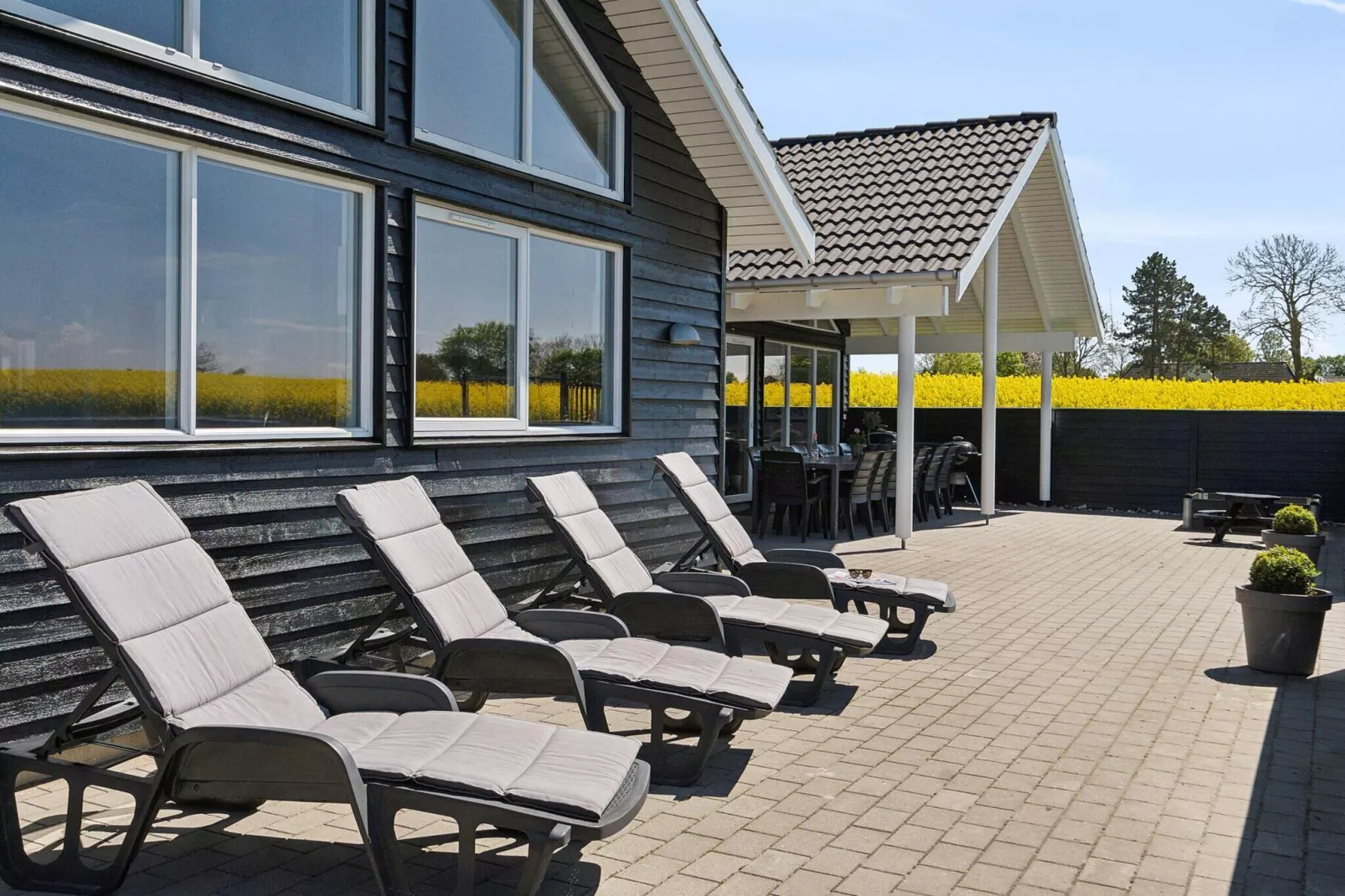 Luxe strandhuis met zwembad -- By Traum Ferienwohnungen-Buitenlucht