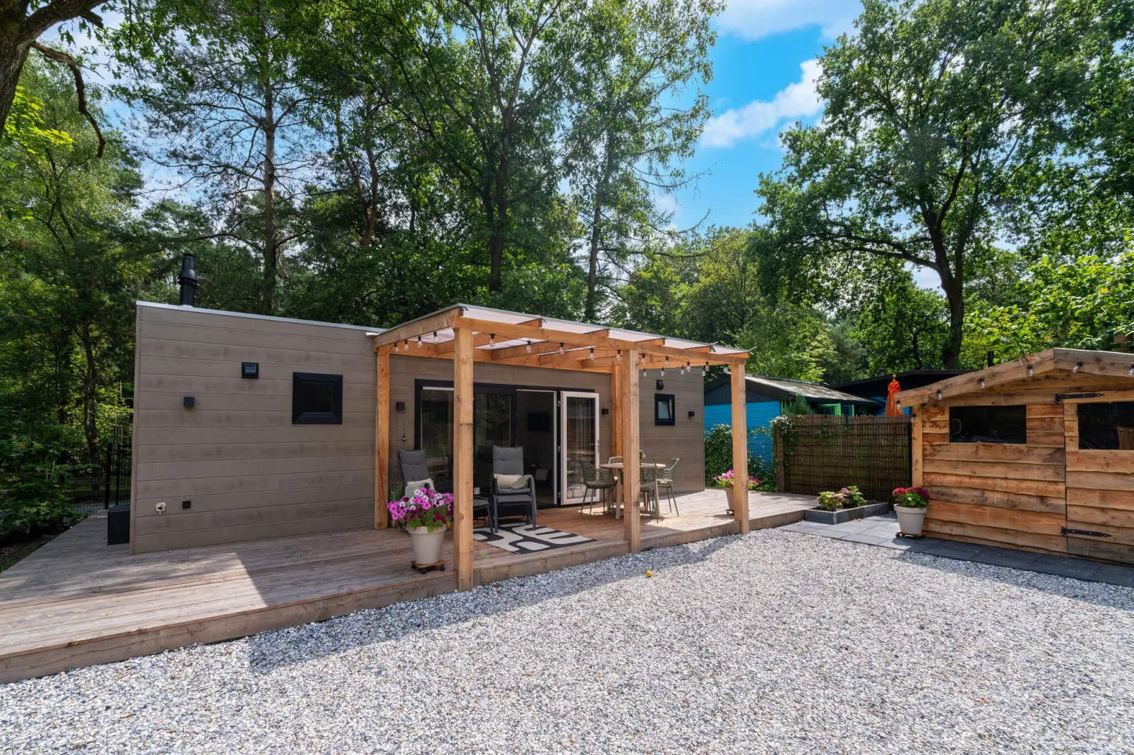 Lodge David-Buitenkant zomer