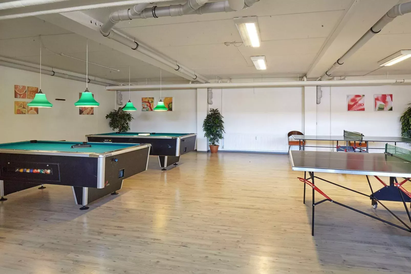 2 room,ground floor or 1.-Niet-getagd