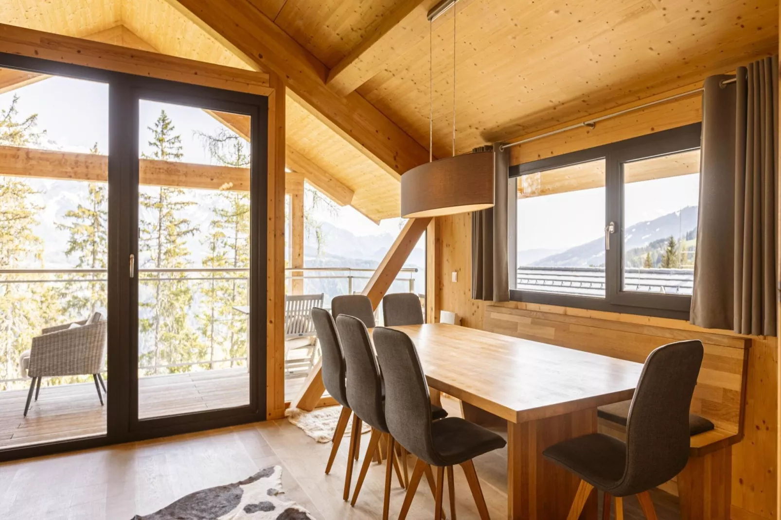 Alpenchalets Reiteralm 12-Eetkamer