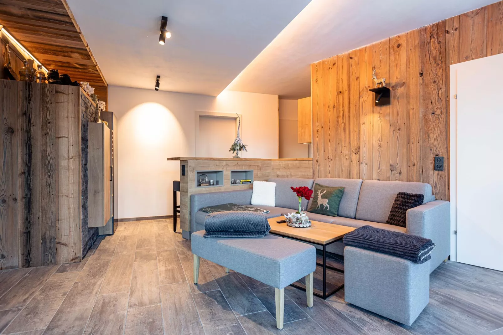 Alpenchalets Reiteralm 13a-Woonkamer
