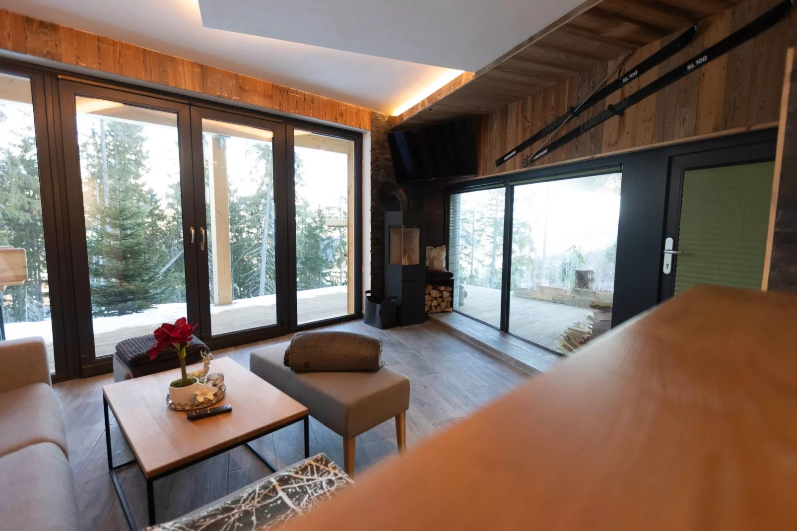 Alpenchalets Reiteralm 13a-Woonkamer