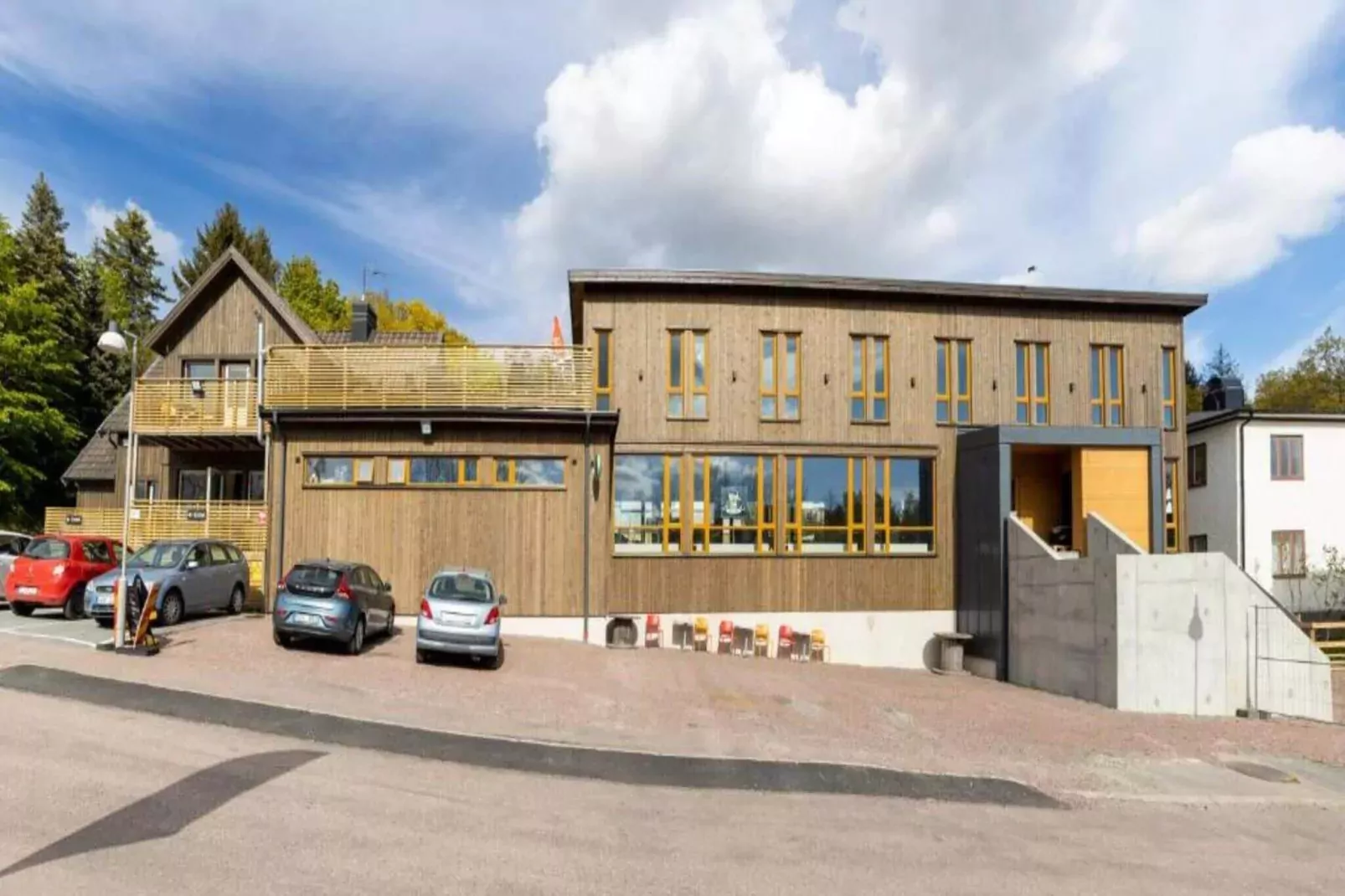 Uitnodigende hotelkamer met gratis ontbijt-Binnen