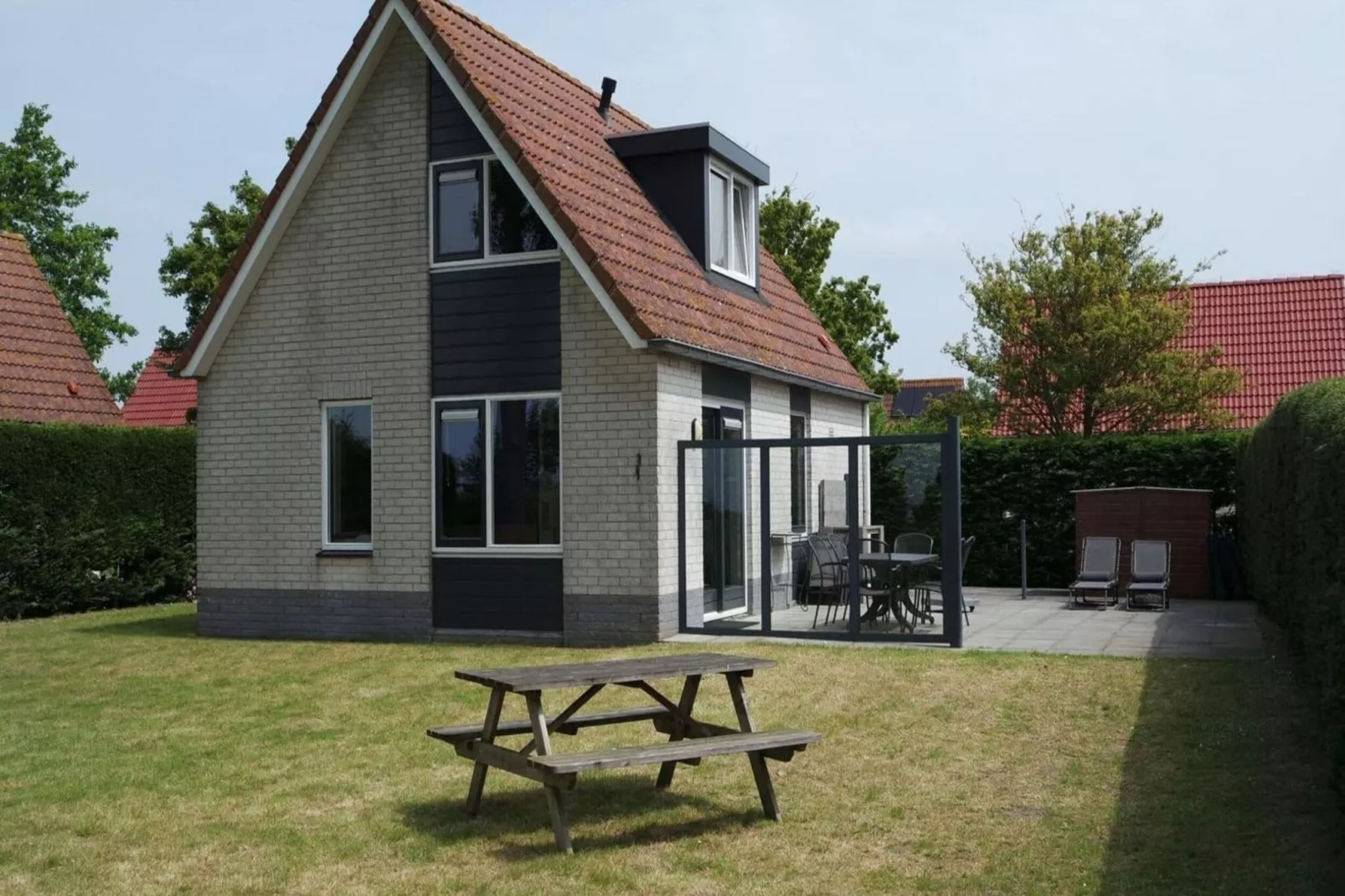 Schoneveld 184 Stern Breskens-Buitenkant zomer